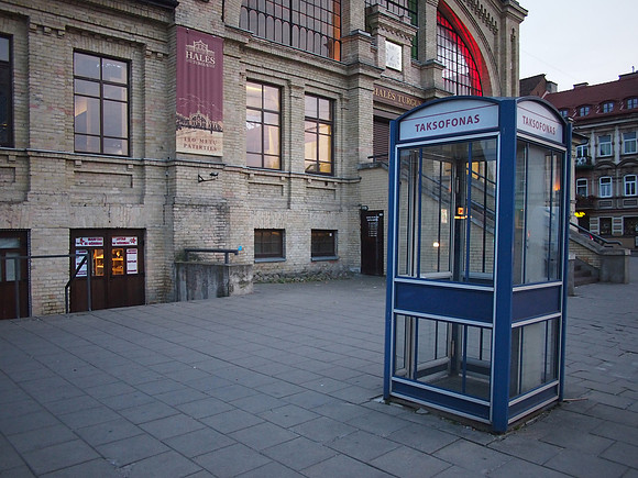 P9096708-phone-box