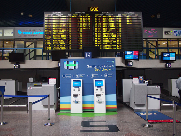 P9116774-departure-board