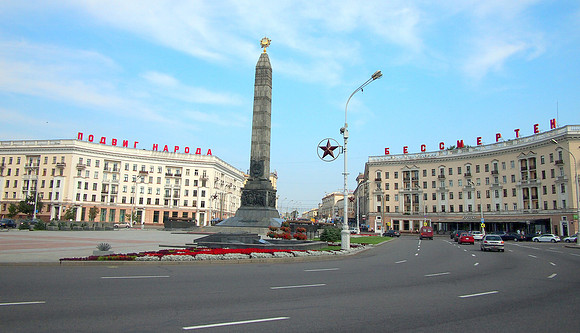 P9126933-victory-monument