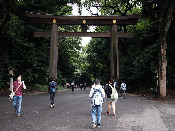 P9287619-meiji-jingu-park-entrance