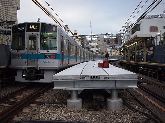 P9287656-yoyogi-hachiman-station