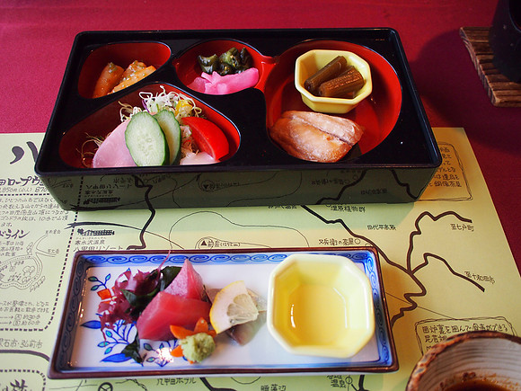 P9307881-hakkoda-resort-hotel-lunch