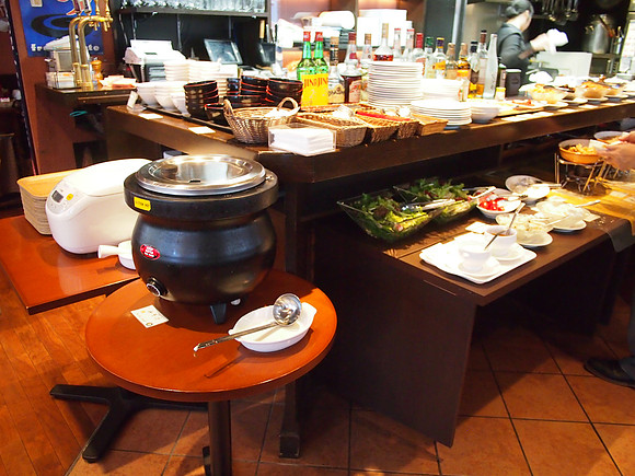 PA017988-fresa-inn-breakfast