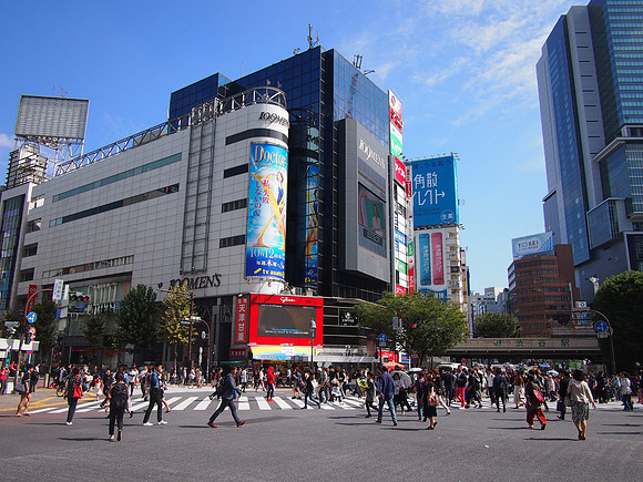 PA018017-shibuya-crossing