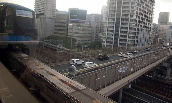 PA018057-airport-monorail