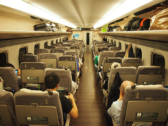 P9307976-train-seats