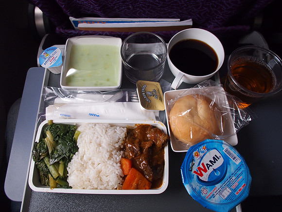 P9247329-sgn-sin-lunch