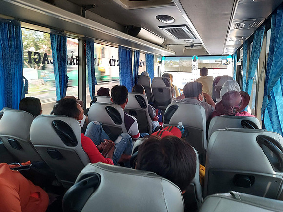 20220420_091743-quoc-phu-bus-seats