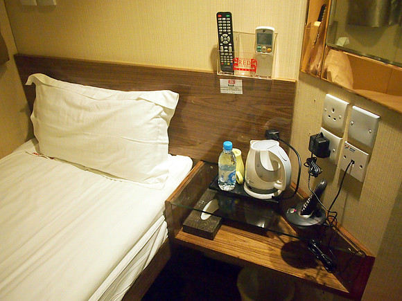 PA198321-shanghai-red-bed