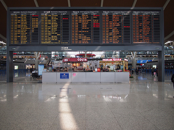 PA228438-departure-board