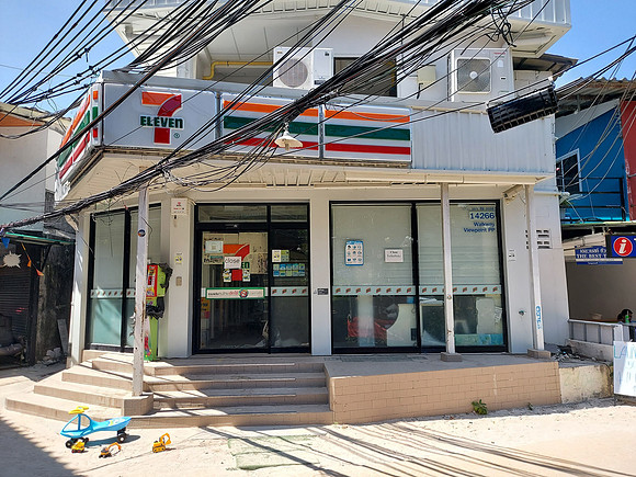 20220129_115832-closed-7-eleven