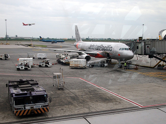 PB058644-jetstar-to-sgn