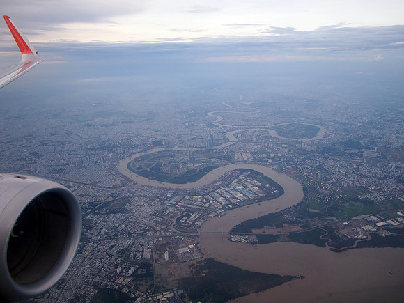 PB058668-circling-saigon