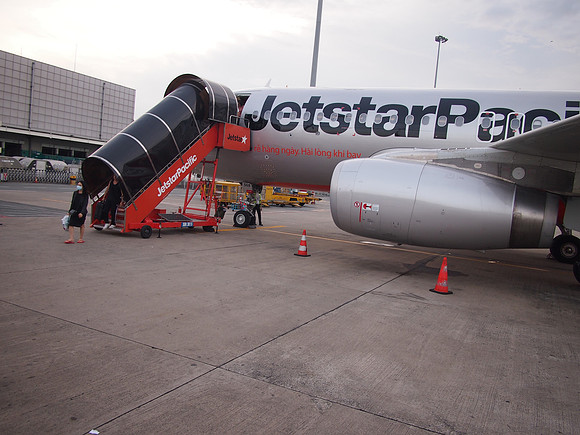 PB058688-arrival-sgn