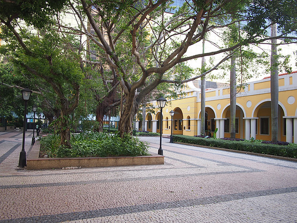 PC048939-grand-lapa-courtyard