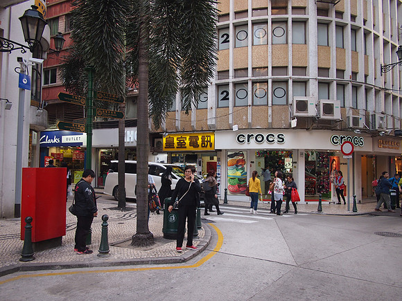PC049063-centro-comercial-hin-lei
