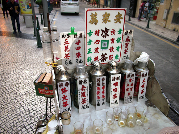 PC049076-street-tea