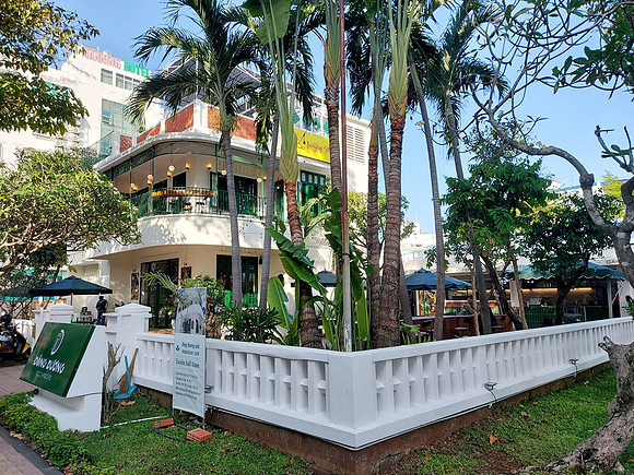 20220421_155844-dong-duong-cafe-garden