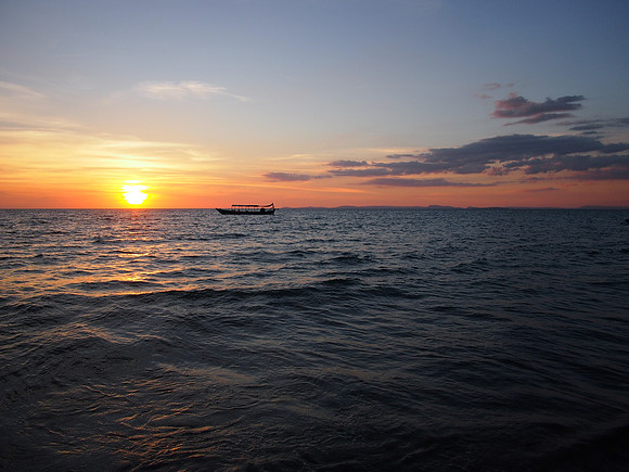 PC309525-boat-at-sunset