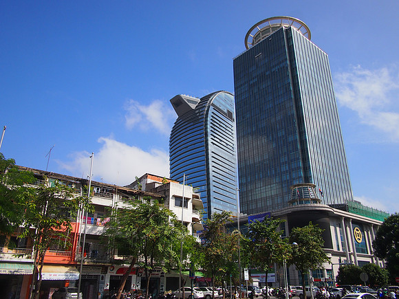 PC289186-towers