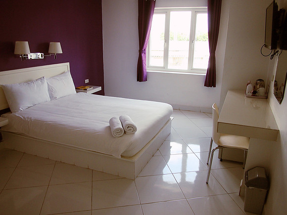 PC299327-zing-room