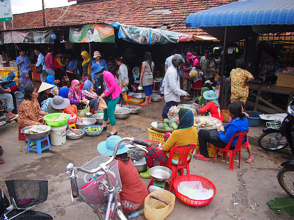 P1039708-market