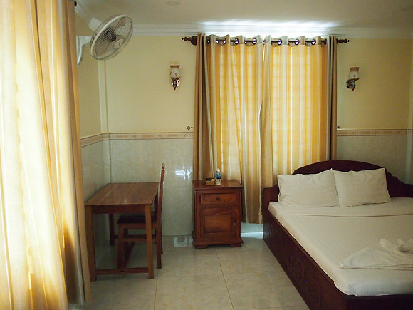 P1049722-borey-vatanac-guesthouse-room
