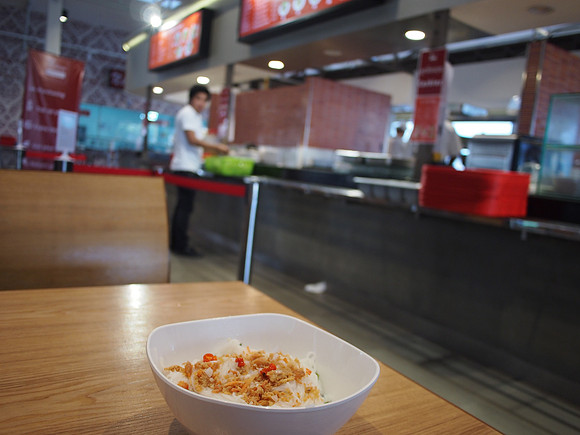 P1069795-2-dollar-noodles