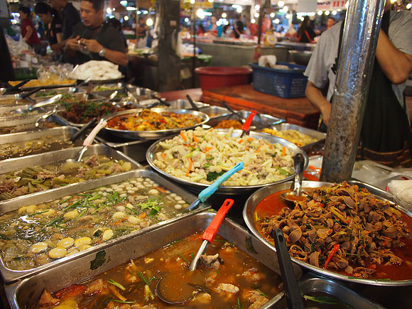 P2080228-market-food