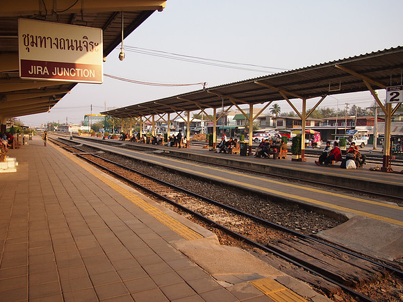 P2080201-jia-junction-platform