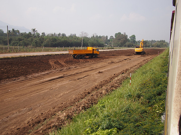 P2090281-hsr-land-clearing