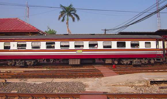 P2100382-excursion-train-to-dam