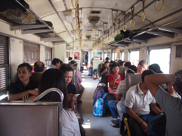 P2100387-commuter-train