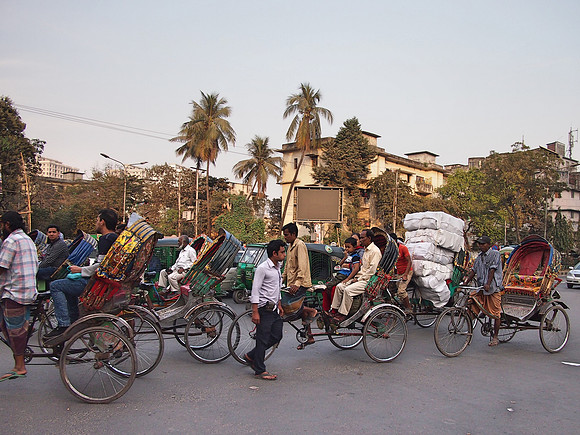 P2140607-rickshaw-traffic