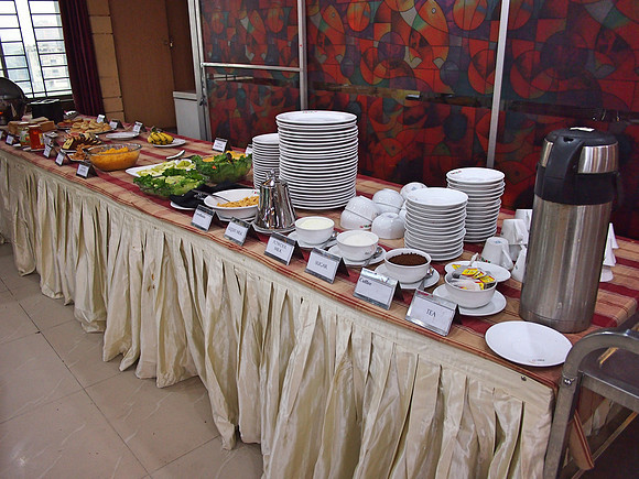 P2150614-breakfast-buffet