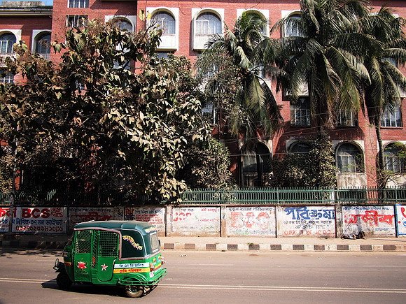 P2150641-cng-dhaka