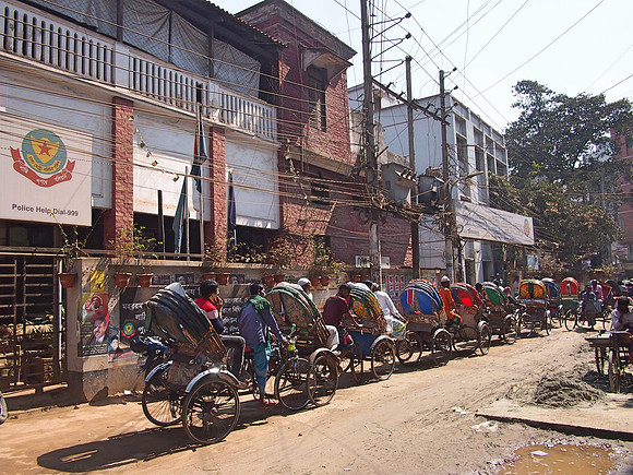 P2150677-rickshaw-line
