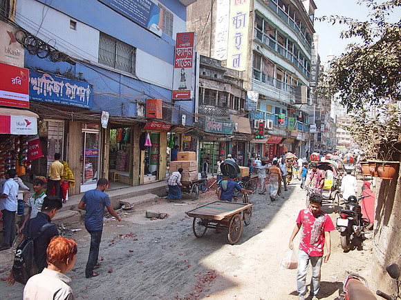 P2150679-dirty-street