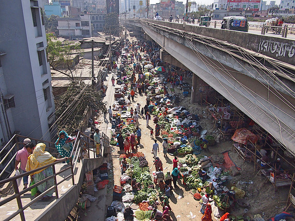 P2150718-bridge-market