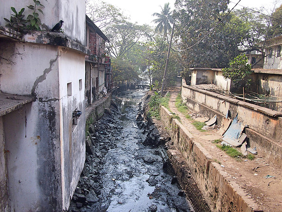 P2180920-black-water-stream