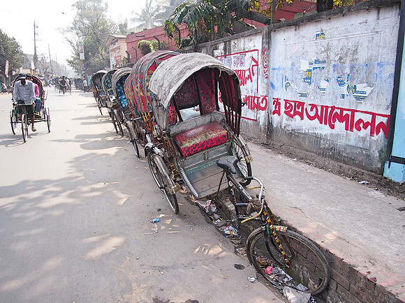 P2180981-parked-rickshaws