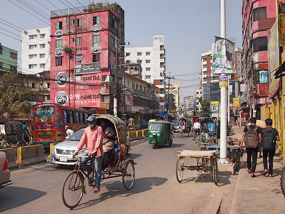 P2181014-streets-of-chittagong