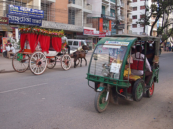 P2201180-horse-and-carriage