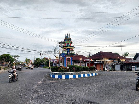 20240424_174615-traffic-monument