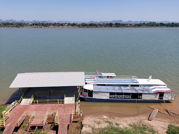 20220226_115746-boats-to-laos