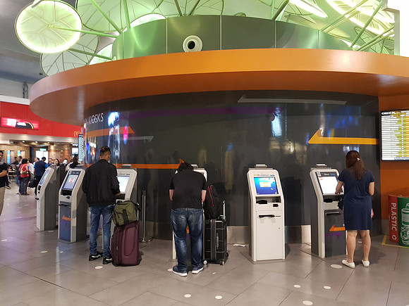 20180401_070941-airasia-kiosks