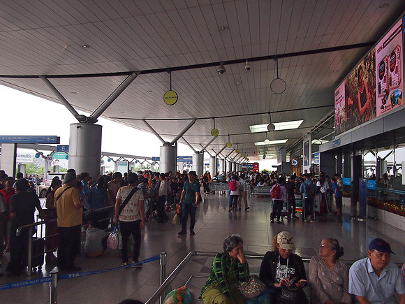 P3281687-international-departures