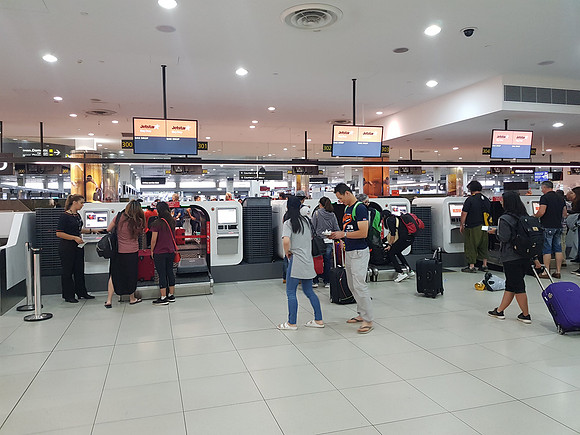 20180412_115238-jetstar-baggage-drop