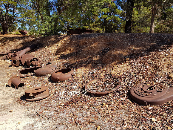 20180407_120408-old-machinery