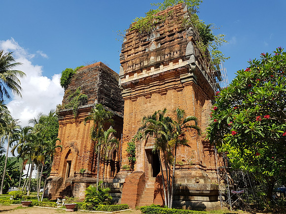 20180516_091517-cham-temples